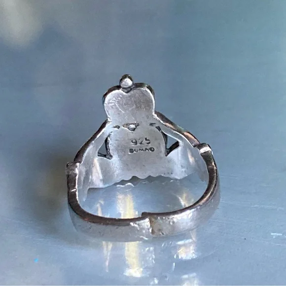 Sterling Silver Claddagh Ring - Picture 3 of 6